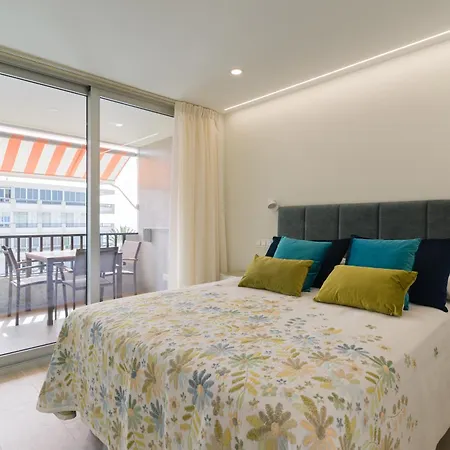 Renovado 1º Linea De Mar Lejlighed