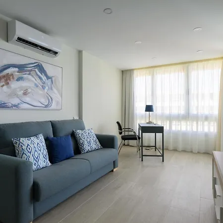 Renovado 1º Linea De Mar アパート